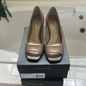 Tahari peep toe nude heels